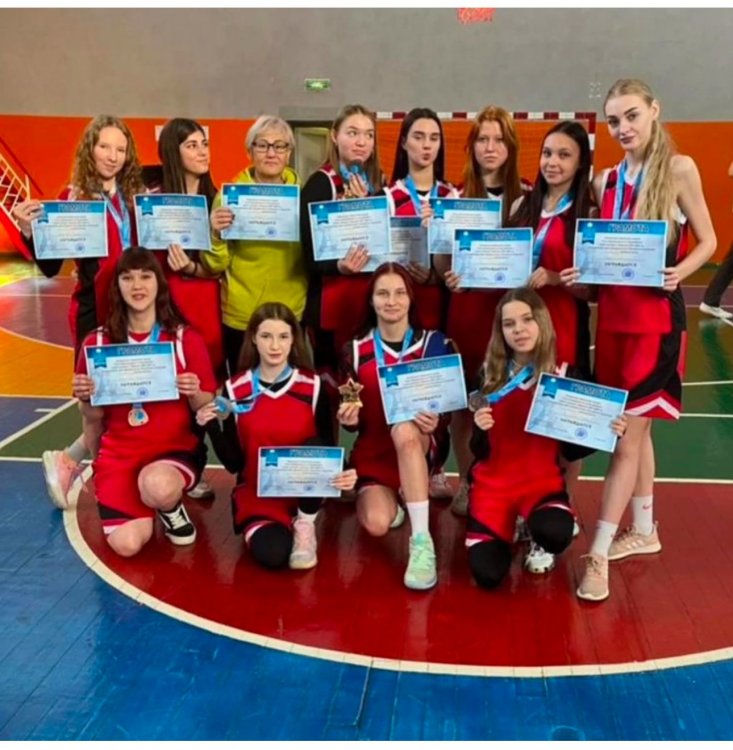 Порно түсіру үшін келді және ол сонда Тежегішсіз хардкор порно